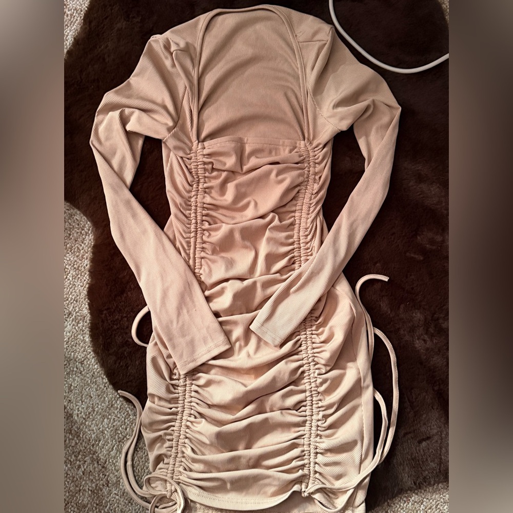 Elegant Ruched Long Sleeve Dress